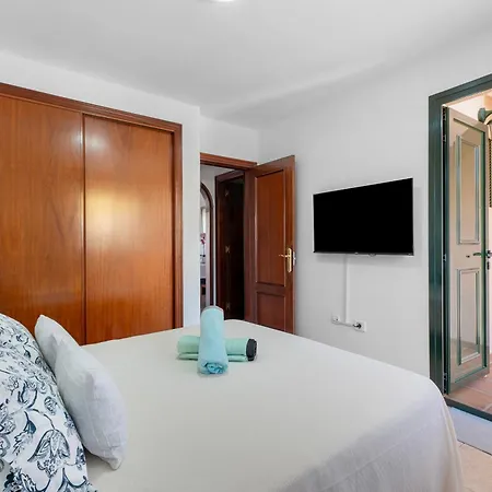 Geranios Apartment *